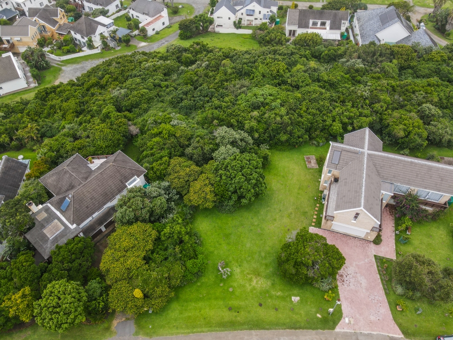 0 Bedroom Property for Sale in Cove Rock Eastern Cape